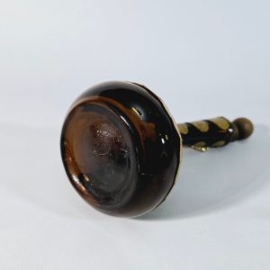 Karaff, Spanien, läderbeklädd, 1970-tal, bärnstensfärgat glas