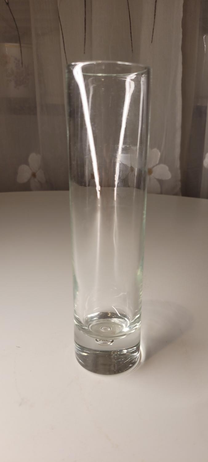 Avlång cylinder blomvas, bubbla på botten