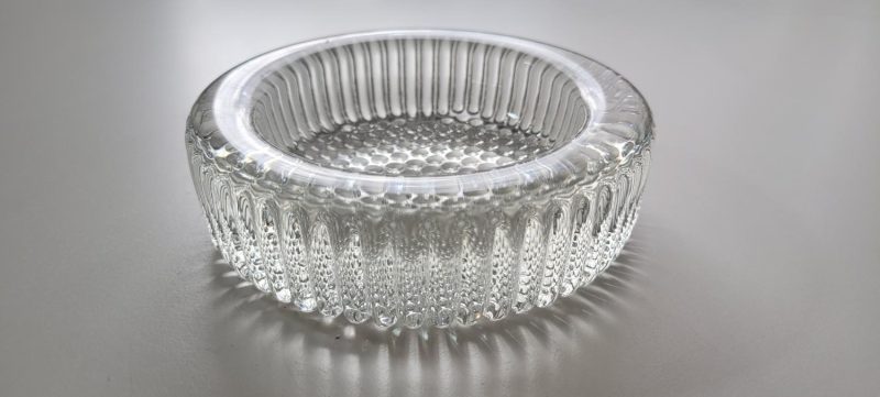 Glasskål / askfat troligen kristall H=4,5cm D=14cm
