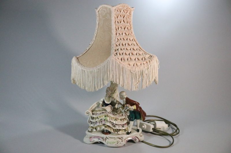 Bordslampa Tyskland 17186, Barockstil