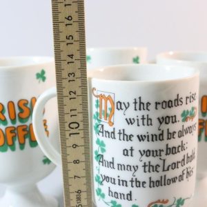 Kaffekoppar på fot, Irish cofee, Porslin