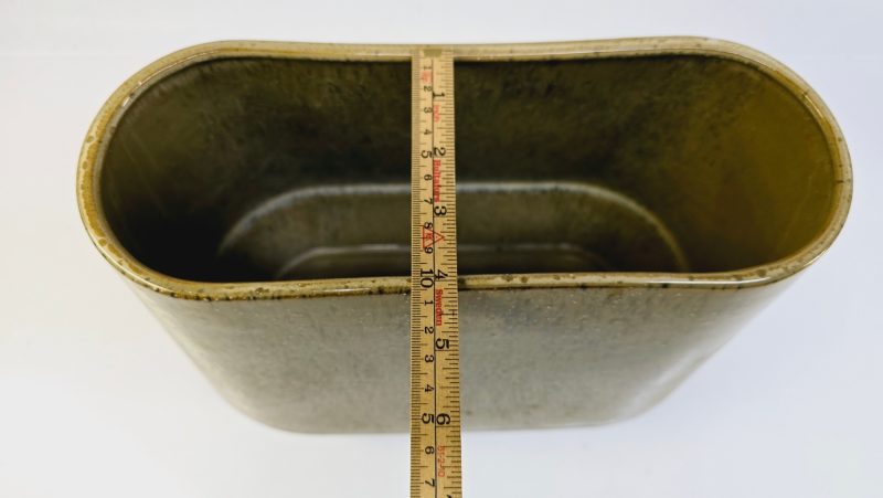 Stilren och modern kruka i glaserad keramik – 25 cm hög