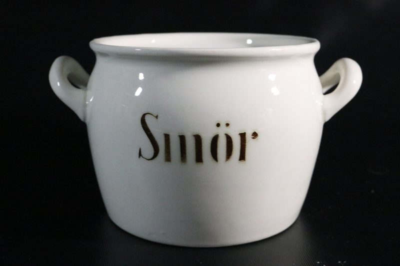 Gefle Smörkrus – Tidlös Retro från Svenskt Porslin
