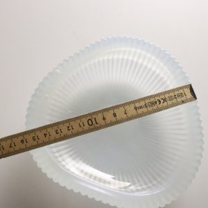 Skål med refflad design, frostad