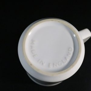 Elegant Vit Mugg – Tillverkad i England