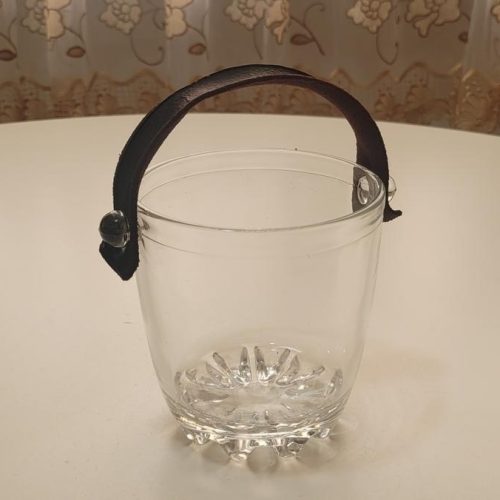 Ishink av glas med handtag i hårdnad skinn - Italien