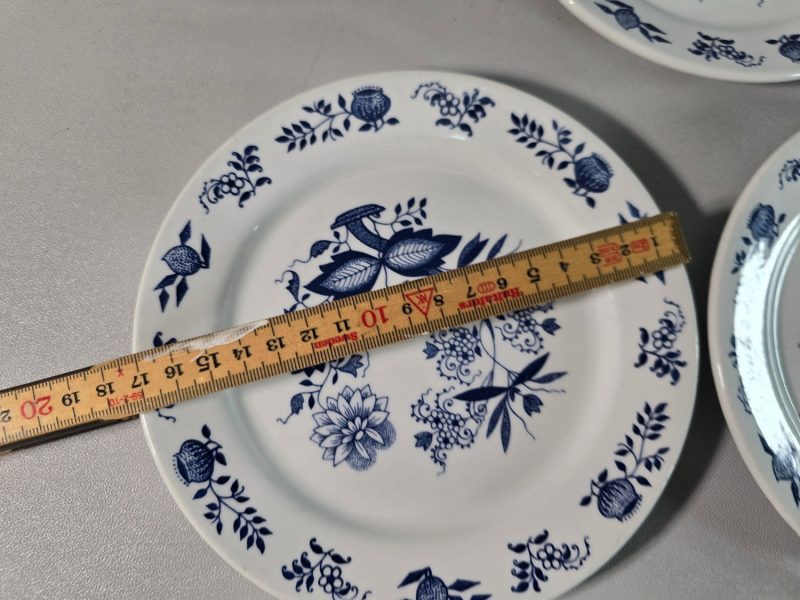 7 st assietter, Lökmönster, Figgjo, Norway, 17 cm