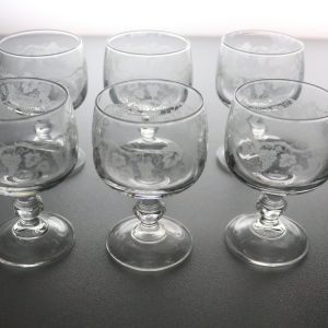 Eleganta vinglas med graverat vindruvemönster – 6 st