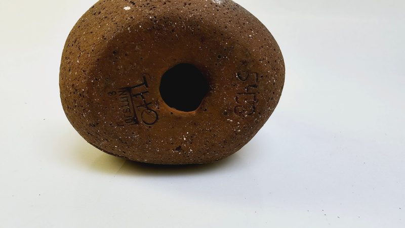 Skulptural keramikfigur från Nittsjö av Thomas Hellström