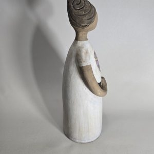Dam figurin Elbogen, signerad EJ; Höjd 34cm