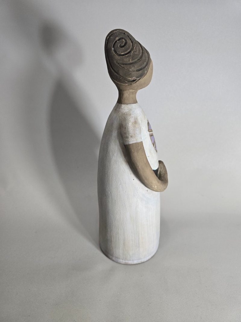 Dam figurin Elbogen, signerad EJ; Höjd 34cm