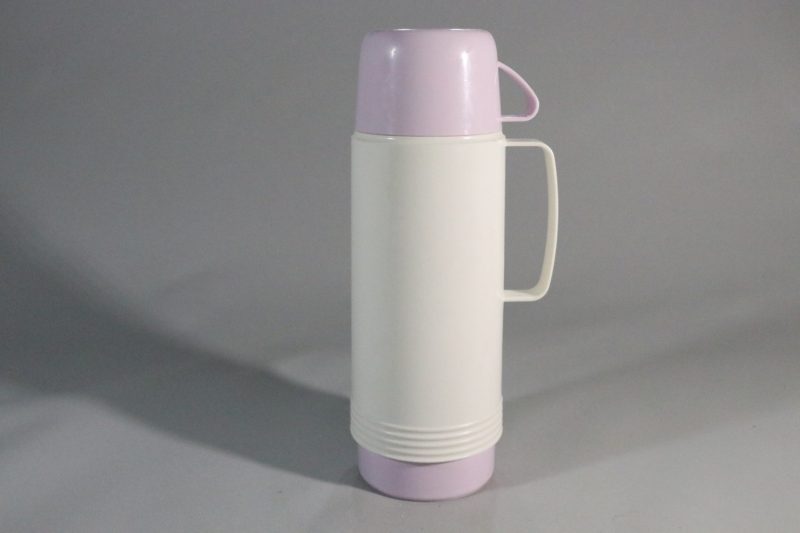 Retro Termos från AB Termoform – Stilren Funktion och Klassisk Design