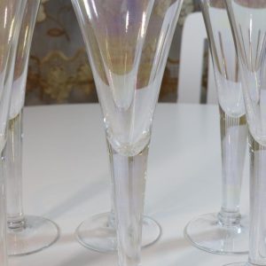6st glas i vacker klassisk design, iriserande glas