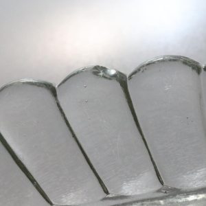 Glasfat i pressglas, 23,5cm