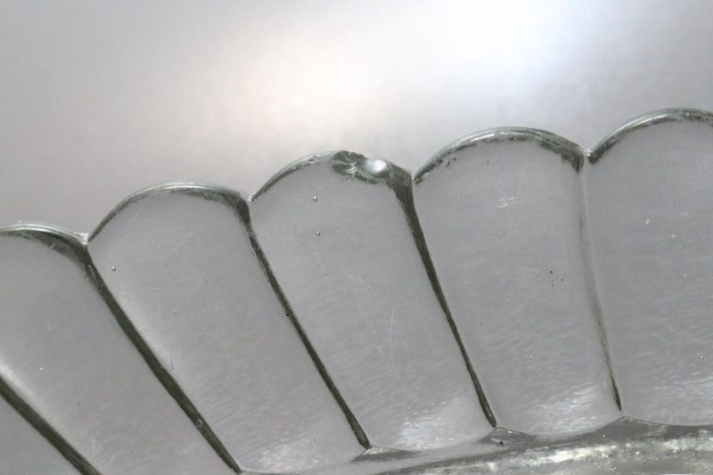 Glasfat i pressglas, 23,5cm