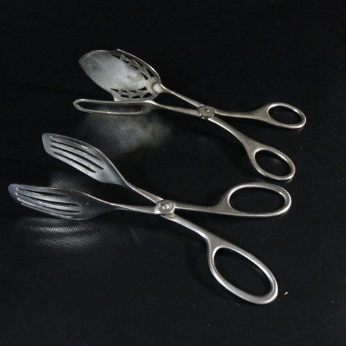 Antika Serveringstång i Rostfritt Stål (18/8) – Elegans och Funktionalitet