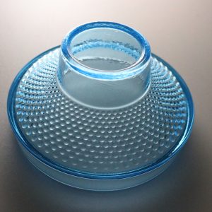Vacker Blå Glasskål med Struktur – 15 cm i Diameter