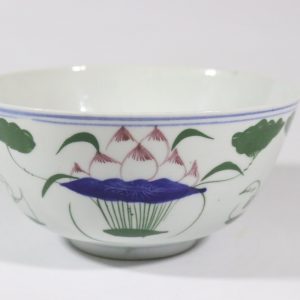 Set med två väggplattor – Royal Copenhagen, klassisk elegans