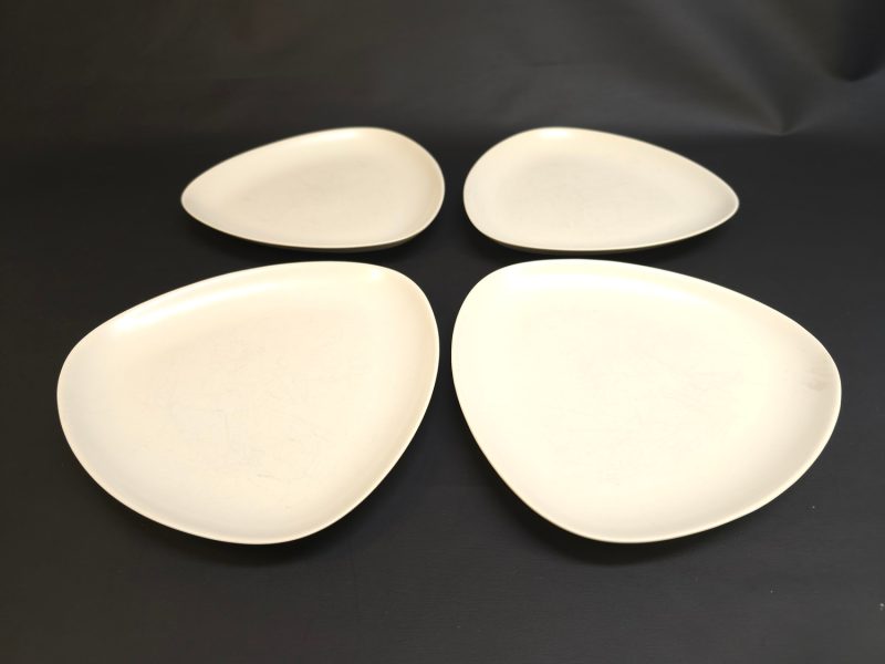Elegant design – Höganäs keramik, 4 tallrikar med modern formgivning
