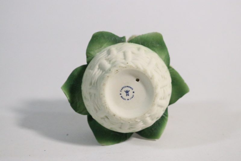 Capodimonte blomsterarrangemang – handgjord italiensk elegans