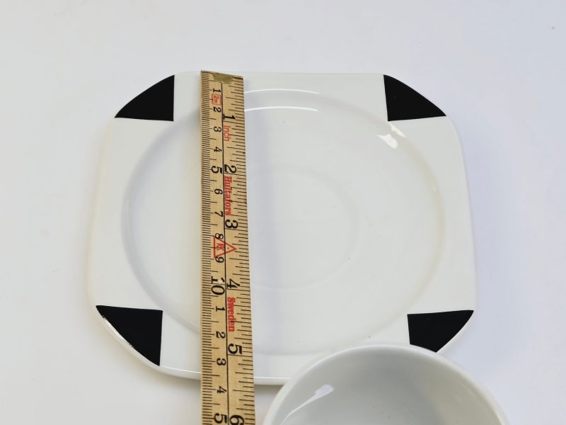 Modern kaffekopp med fat – Design från IKEA