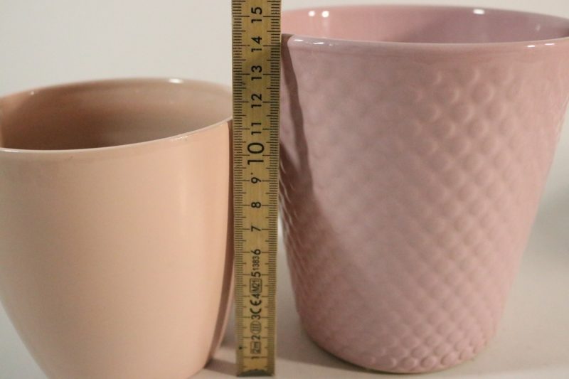 2st krukor, rosa