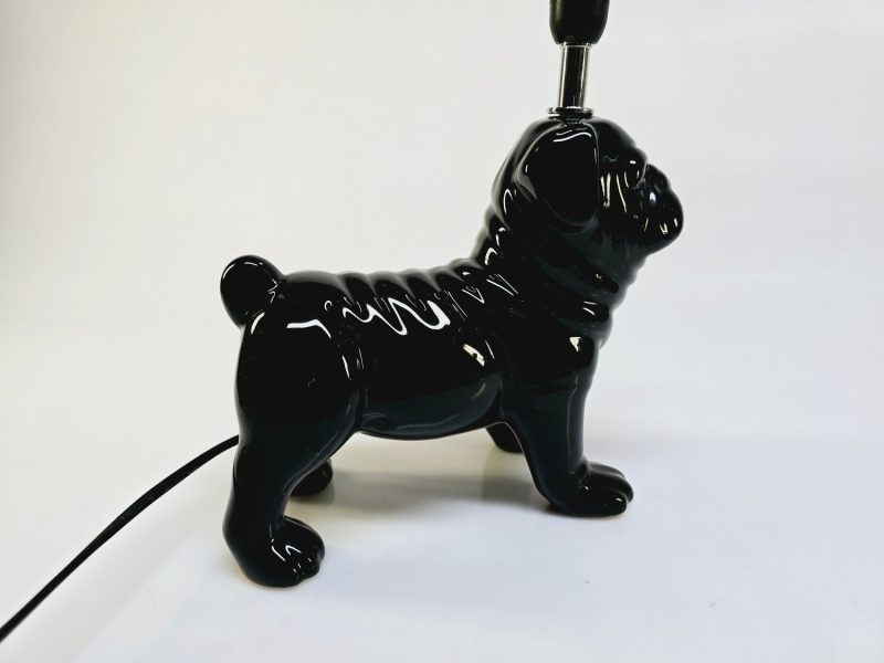 Unik svart bulldog-lampa – modern design för en lekfull inredning
