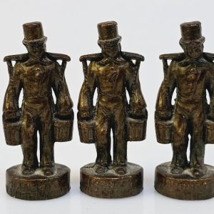 Vossblå temugg, M-L Hellgren Höganäs collection