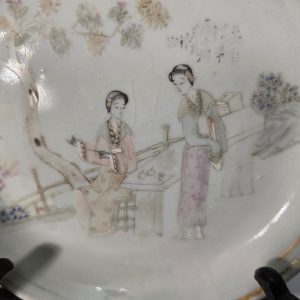 Antik tallrik, Kina, porslin, famille rose, 1800-tal