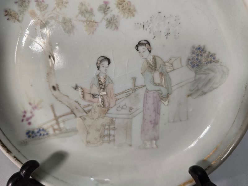 Antik tallrik, Kina, porslin, famille rose, 1800-tal