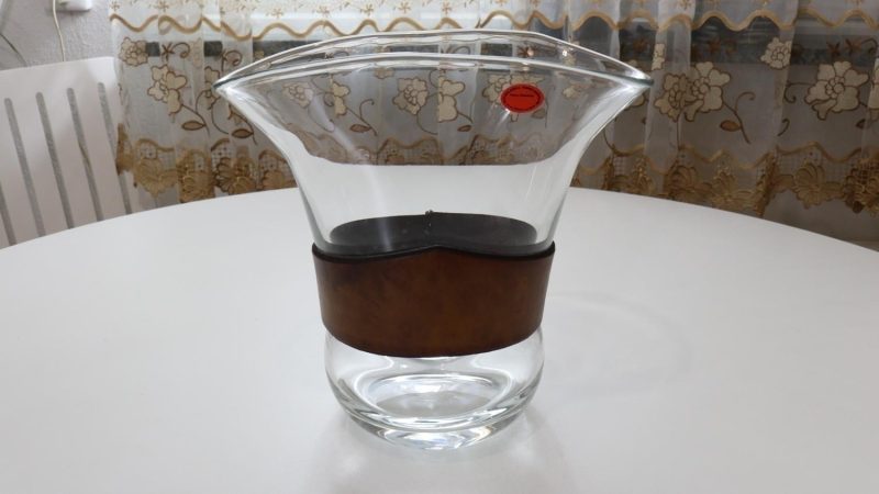 Stor glasskål med brun läder - Polen
