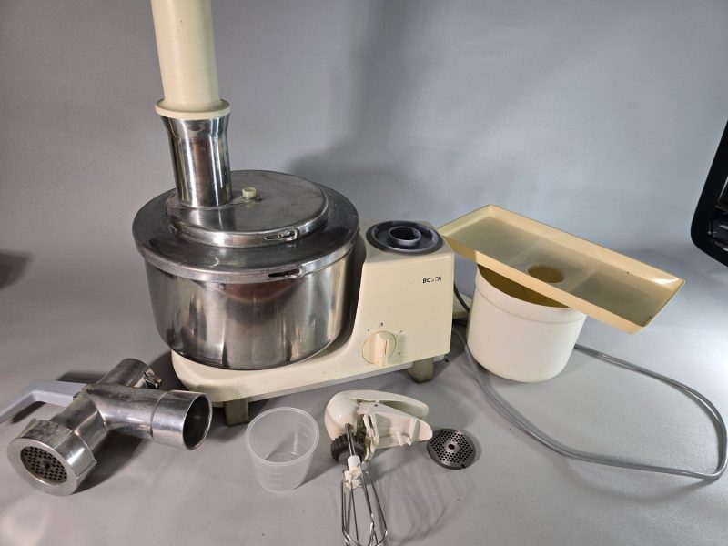 Köks assistent , Bosch Universal