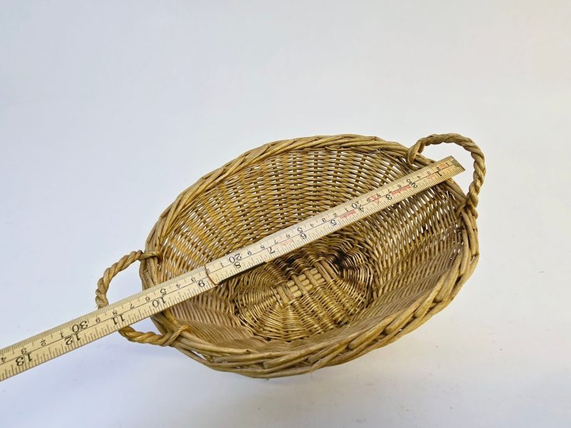 Handflätad Korg i Naturmaterial – Perfekt för Förvaring eller Dekoration, 29 cm