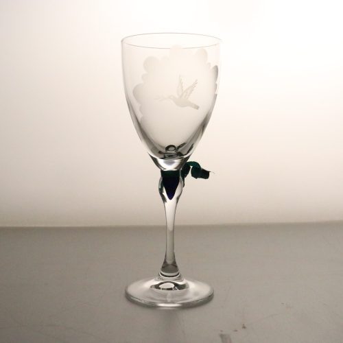 Elegant vinglas med graverad fredsduva – 18 cm högt