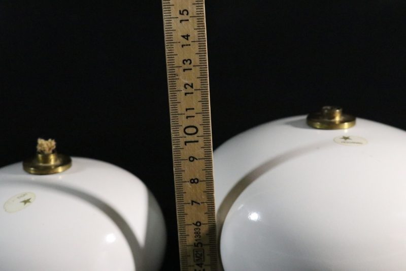 Vintage Oljelampor från Höganäs – Stilren Design i Stengods
