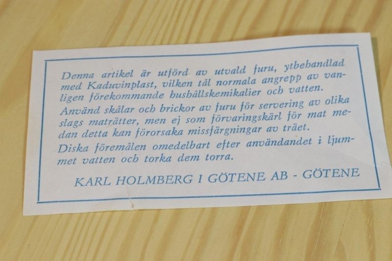Bricka i furu med 2st glasbehållare KARL HOLMBERG I GÖTENE AB - GÖTENE