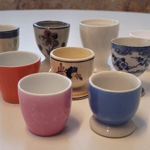 Blandade äggkoppar, retro