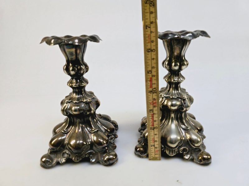 Antika ljusstakar i klassisk barockstil – 17 cm höga