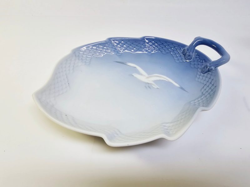 B&G "Måsen" - Elegant Fat i Porslin, Made in Denmark