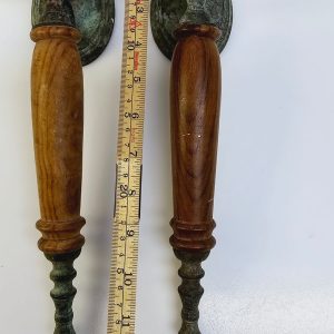 Antika Väggljushållare i Trä och Patinerad Metall - 32 cm