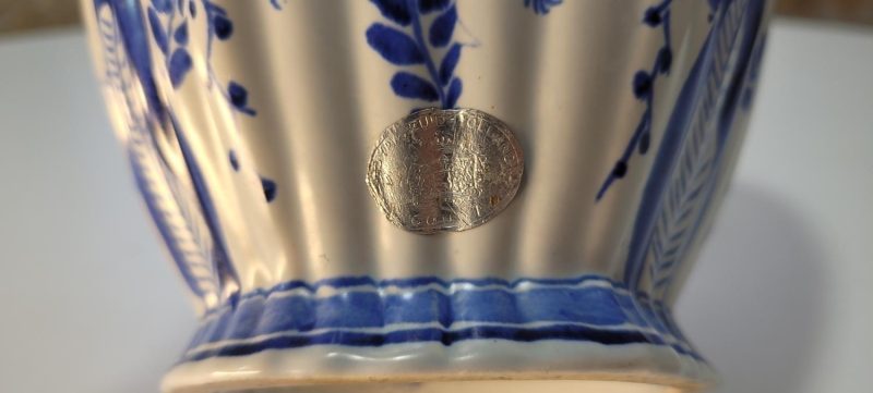 Fajans, Delfa, Royal Gouda, Holland. Royal Zuid Höjd: ca 30cm