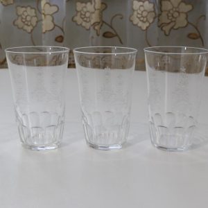 Glas, 5st, 10cm på höjden, Diameter 6cm