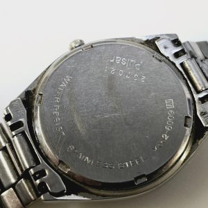 Pulsar Quartz-klocka med originalförpackning