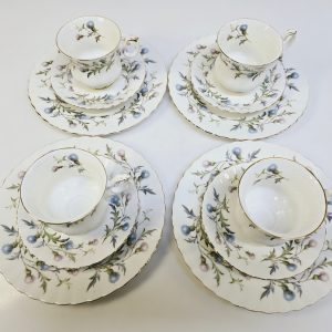 Elegant teservis "Brigadoon" från Royal Albert – 4 set