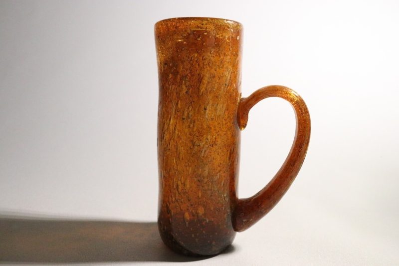 Vintage Handblåst Bärnstensfärgad Glasvas – Unik Skandinavisk Design