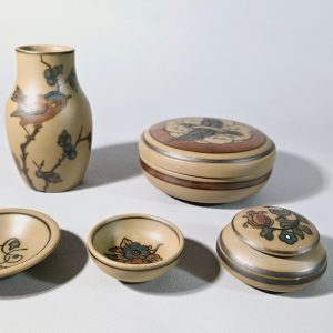 5 delar, L Hjort, glaserat stengods, Bornholm, Danmark, 1900-talets andra hälft