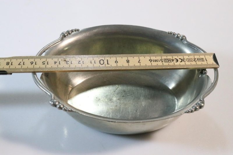 Serveringsskål i metall