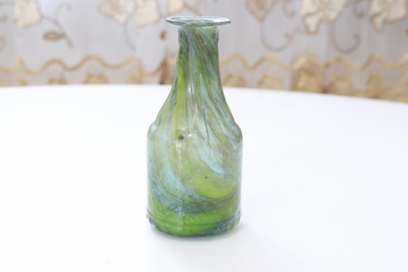 Grön glasvas ålder okänt - 13,5cm