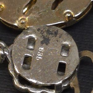 Klassiska Pärlhalsband med Silverlänk – Elegans och Tidlös Skönhet