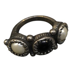 Elegant samling av 7 unika ringar – vintage och moderna stilar